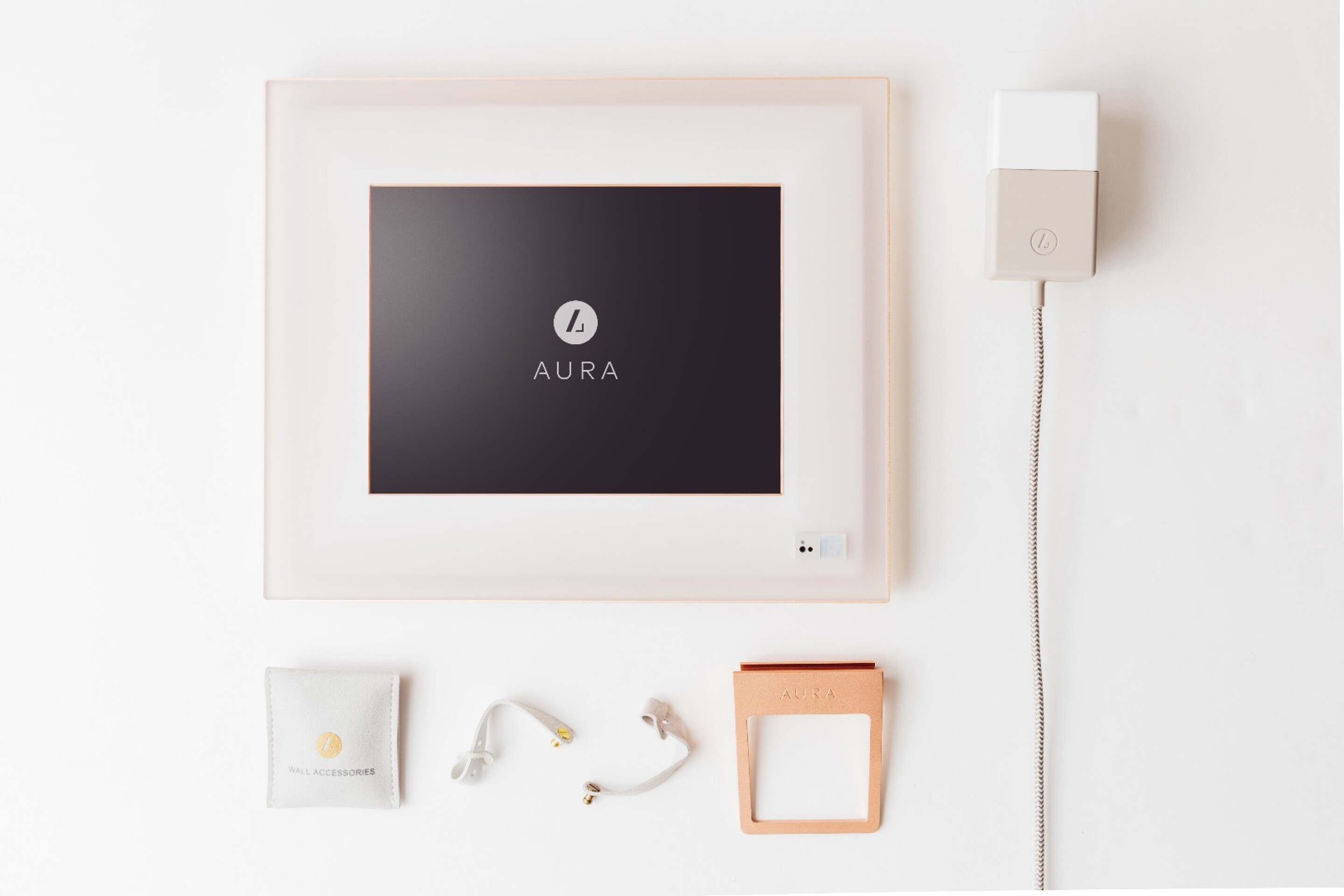 Smart photo frame censors and shows your pictures