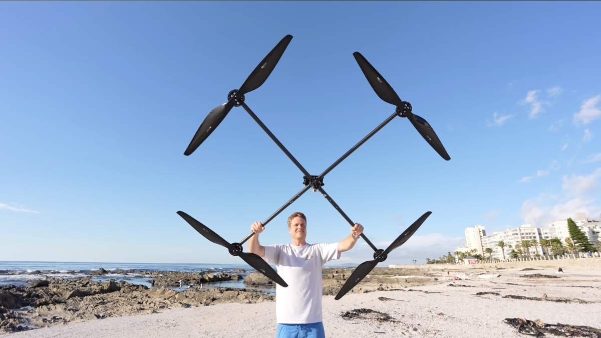 World’s most efficient RC drone flies 3.5 hours on a single charge