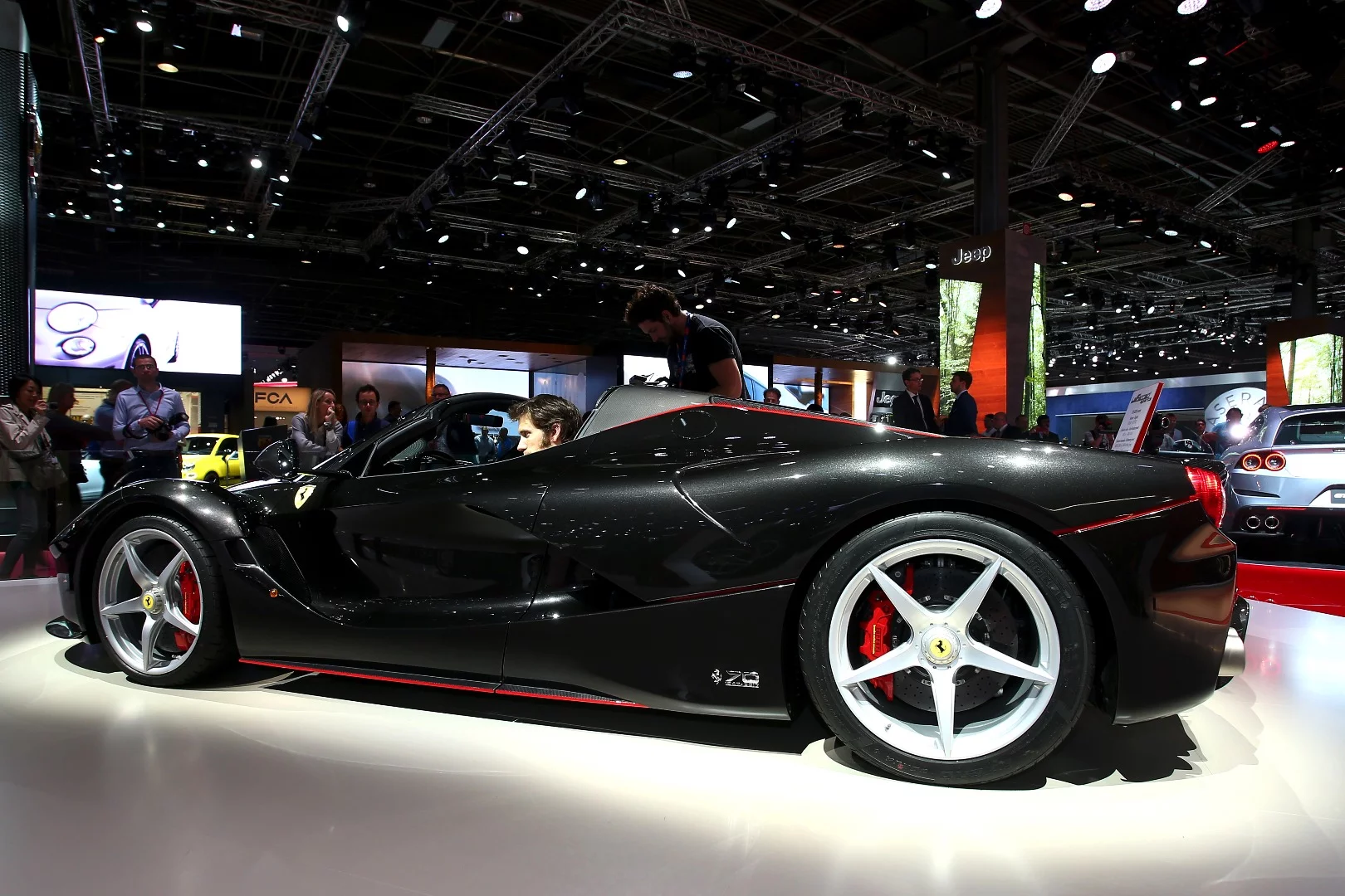 The LaFerrari Aperta debuts at the 2016 Paris Motor Show