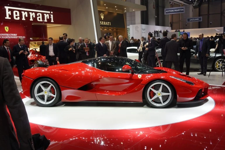 The LaFerrari applies F1 race technology to the streets