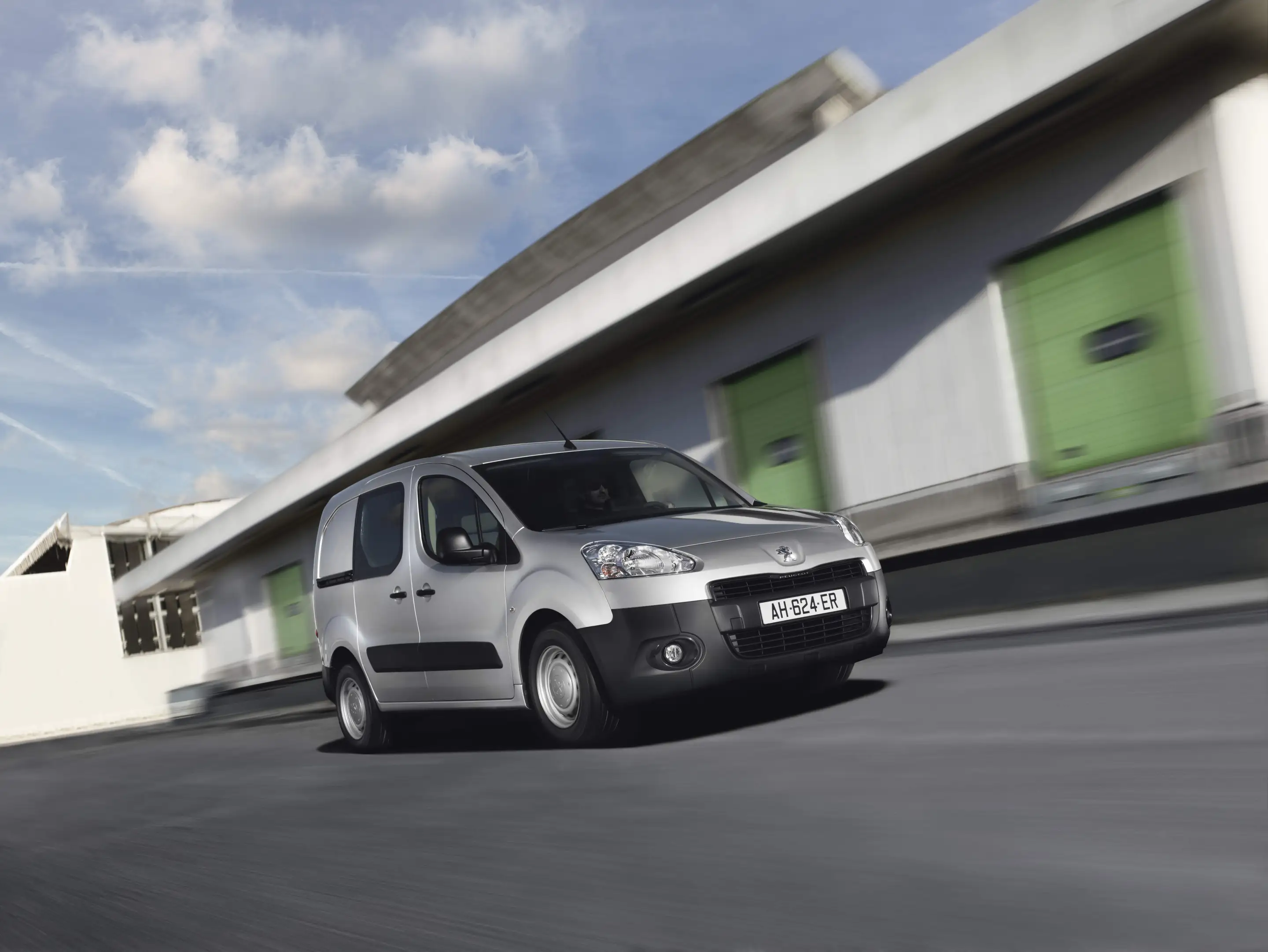 The existing petrol-engined Peugeot Partner.