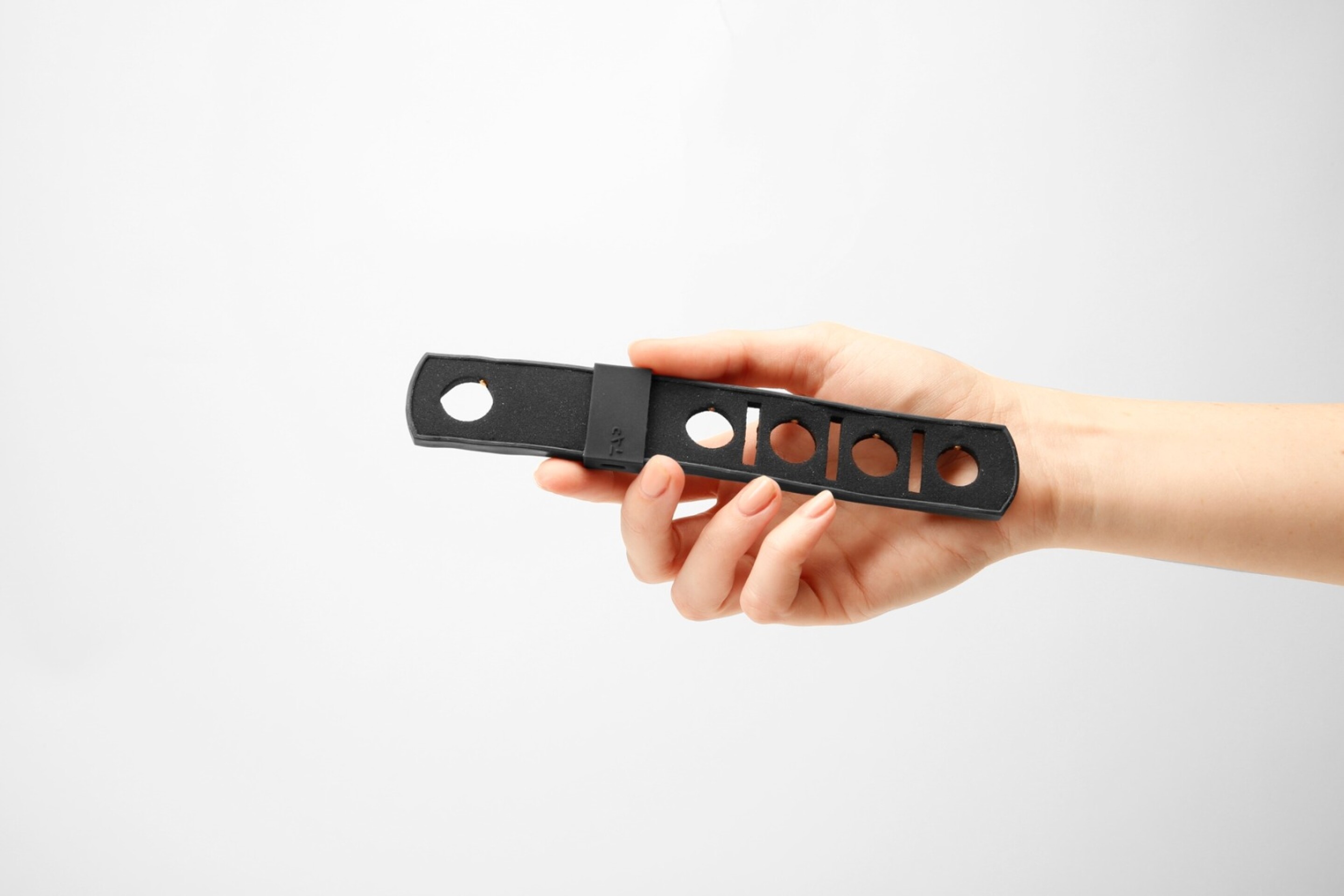 Wearable keyboard lets users Tap to type