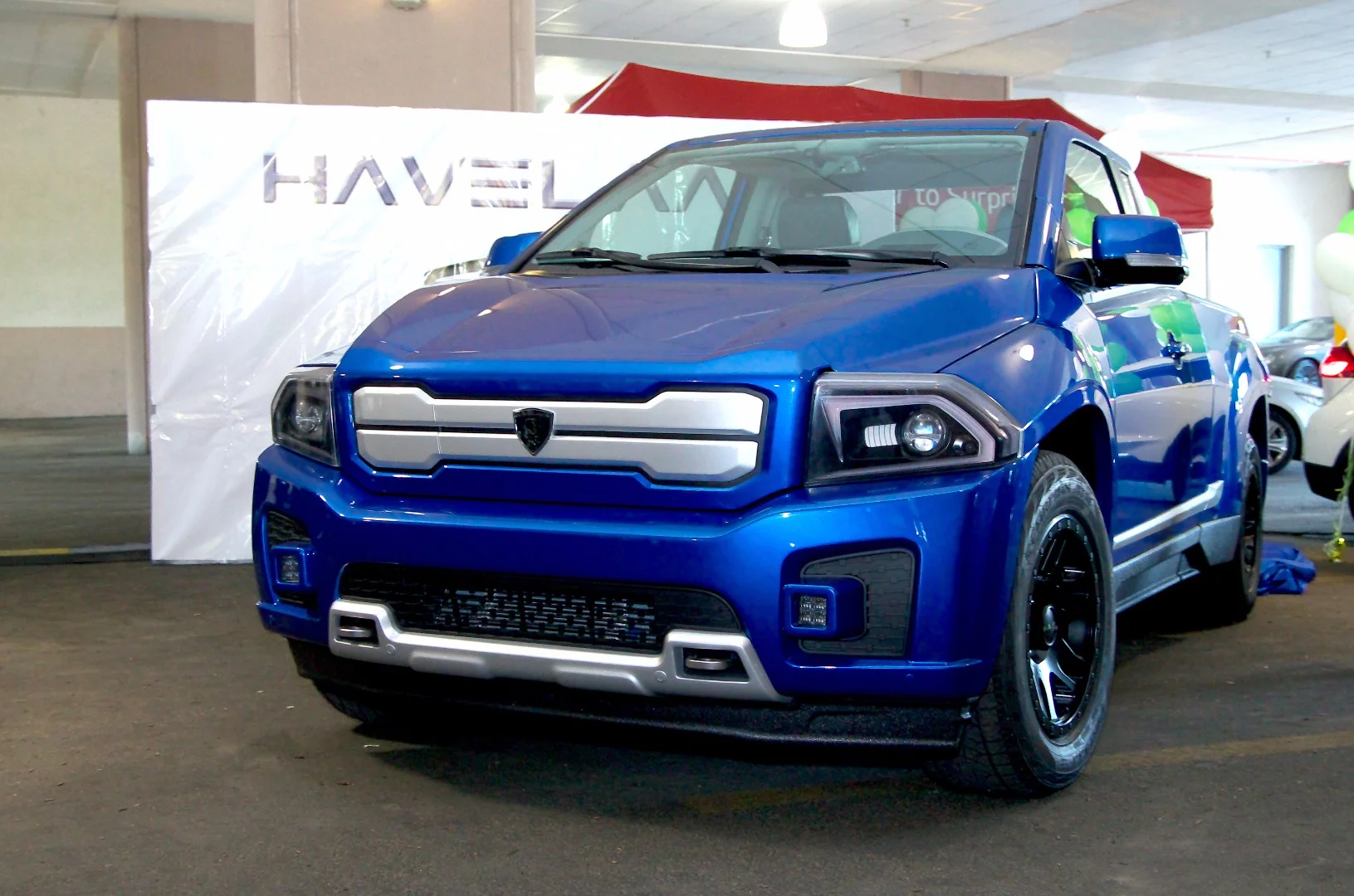 The all-electric Bison could be the first e-truck to hit the market if it sees production in 2018