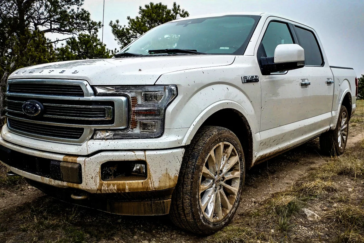The Limited runs on 22-inch wheels and has the 450-horsepower (336 kW) turbocharged 3.5-liter engine from the Raptor, plus a larger fuel tank