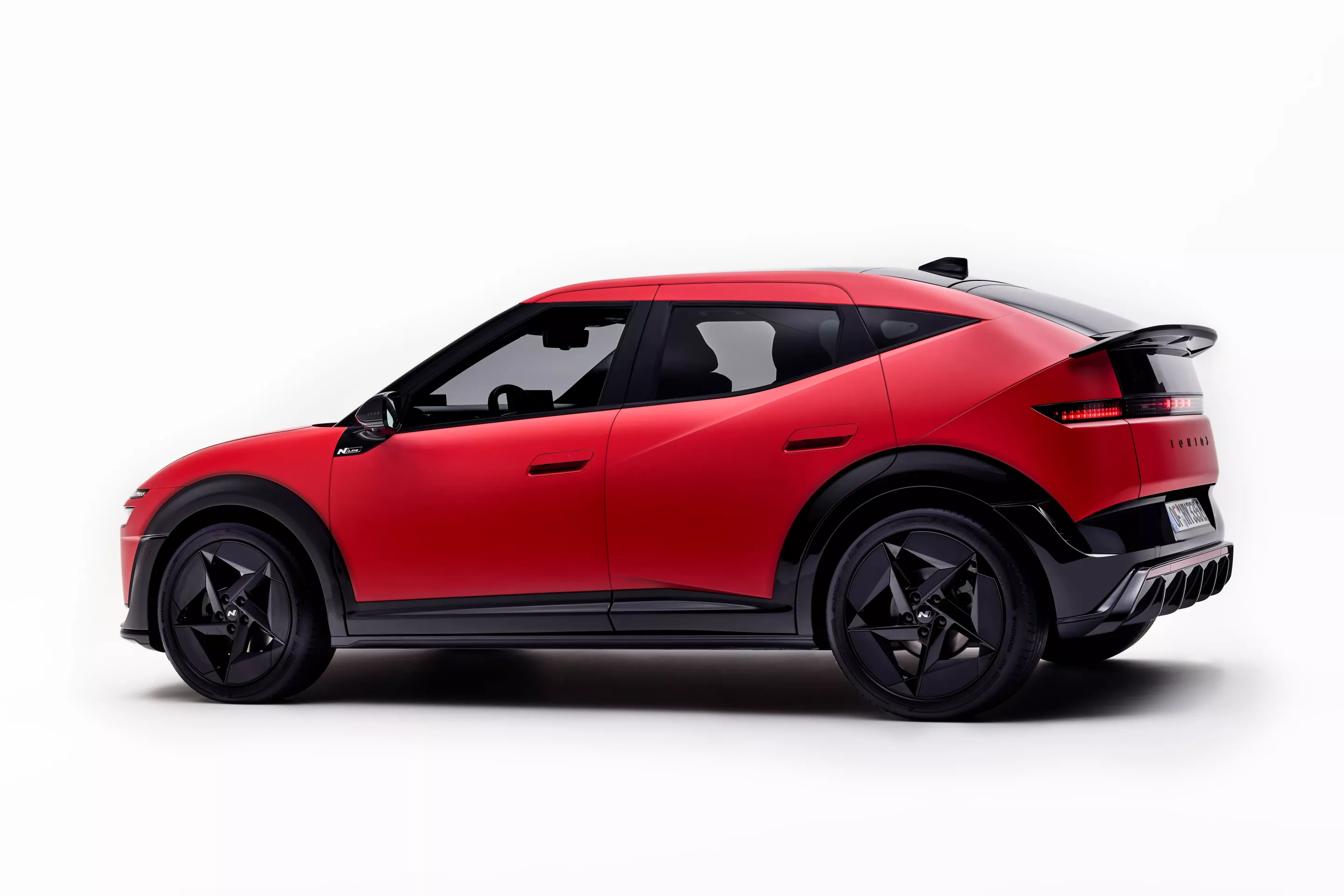 The sleek lines mean good aerodynamics, which makes it more range efficient than its identically powered Kia stepsister