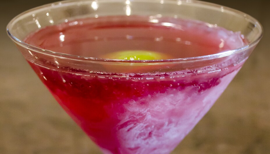 IceLiners works with more than just water; fruit juices and mixers provide variety