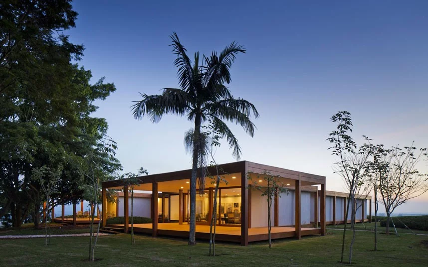 Sport: Fazenda Boa Vista Golf Clubhouse, Brazil - designed by Isay Weinfeld