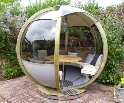 Rotating Seater by Ornate Garden