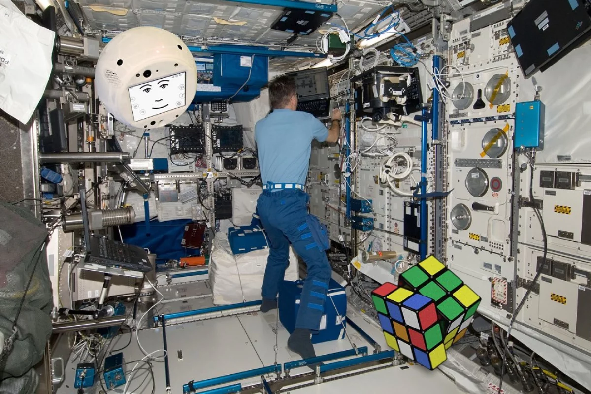 One of the tasks CIMON will assist with during its time aboard the ISS will be to help solve a Rubik's cube