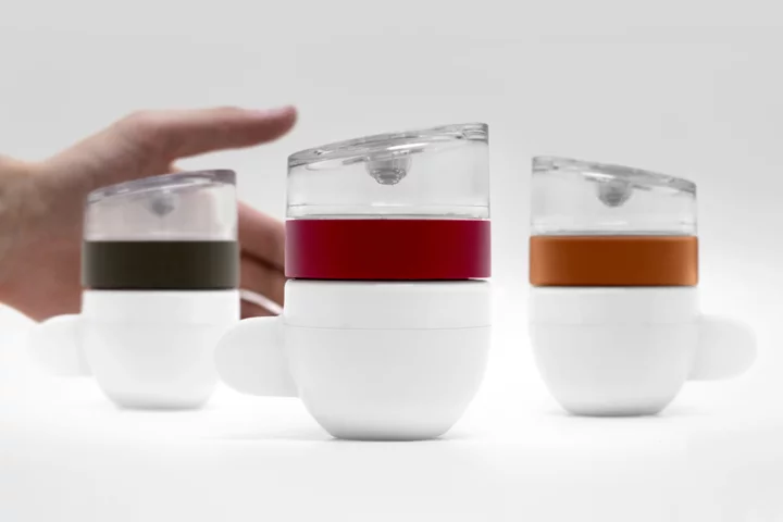 The Piamo single-serve espresso maker for microwaves