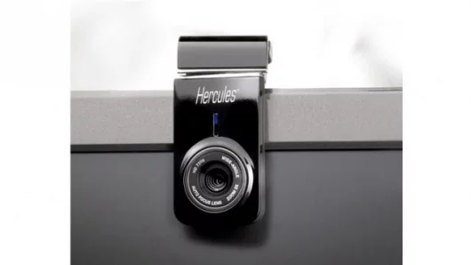 The Hercules Dualpix HD720p can be located close to the display to afford eye-to-eye video conferencing