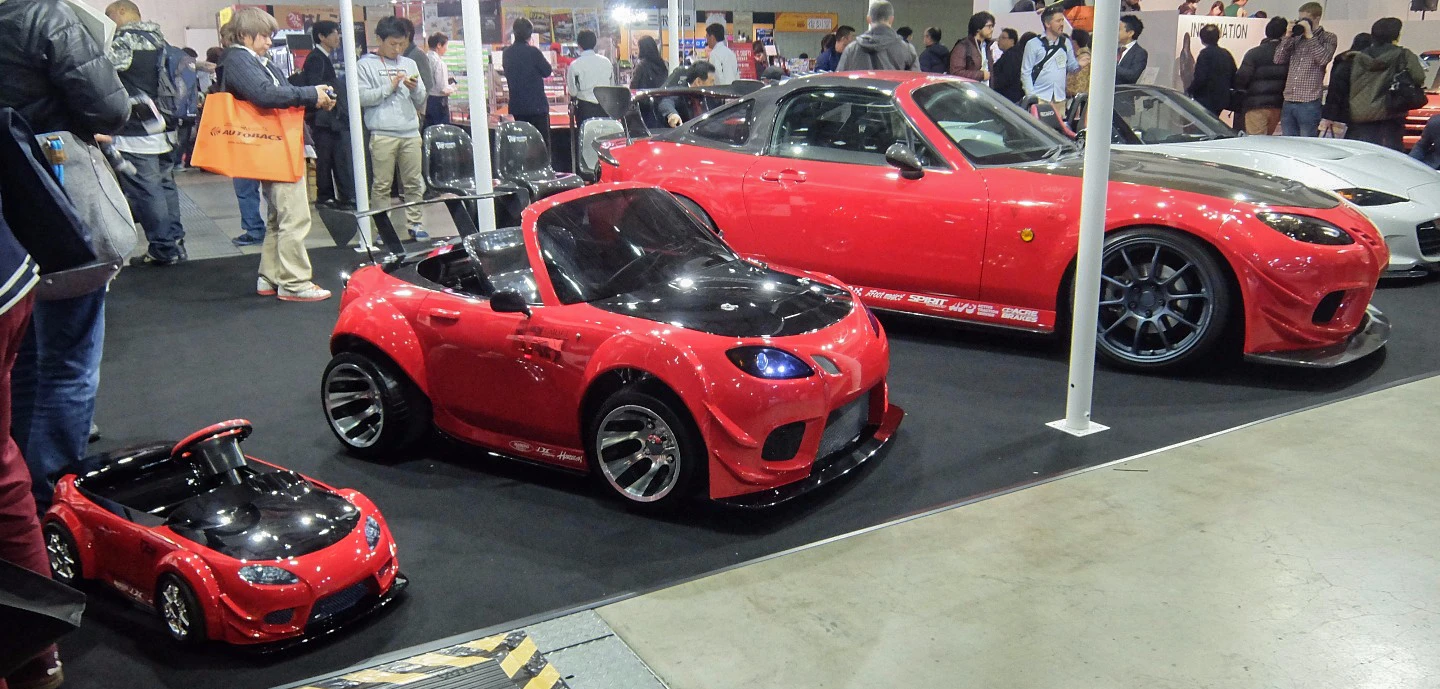 Something for the whole family - three versions of the Mazda Roadster