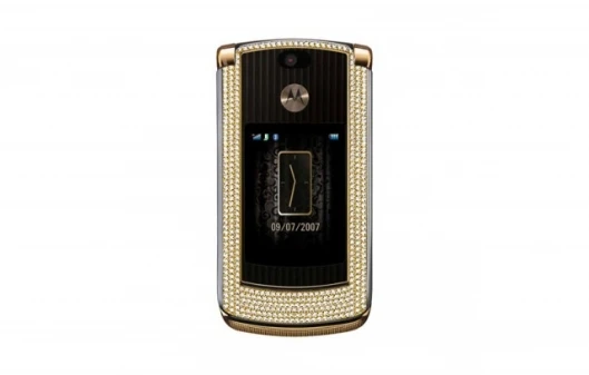 Diamond studded RAZR2 V8