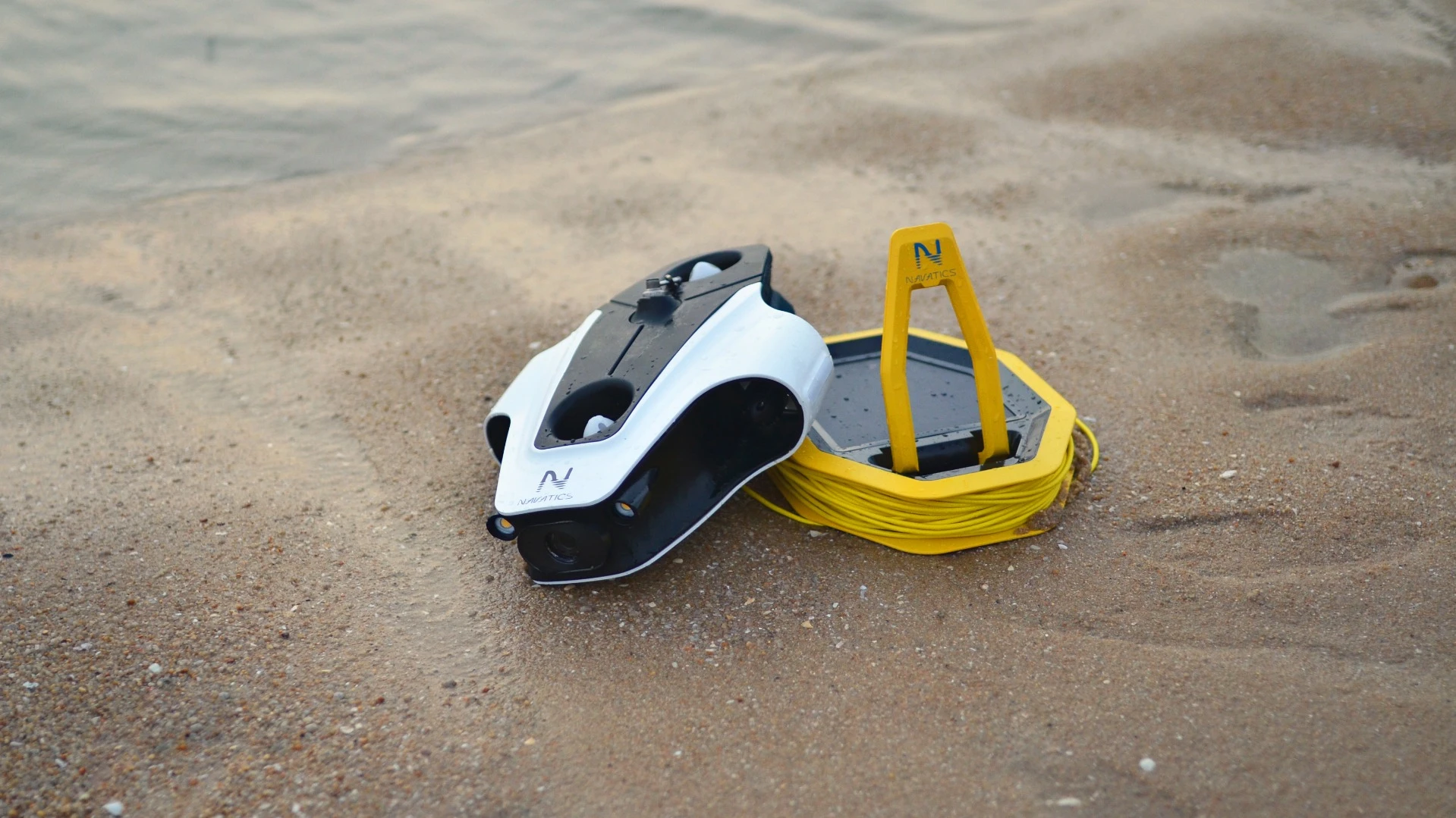 The Navatics MITO has a 50-meter (165-ft) cable running up to a buoy that it tows along on the surface