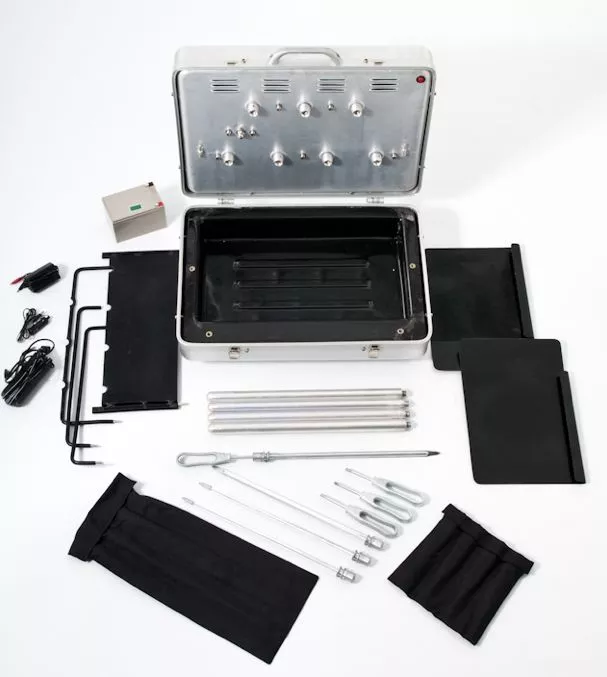 The complete contents of the Carson Portable Rotisserie Grill package