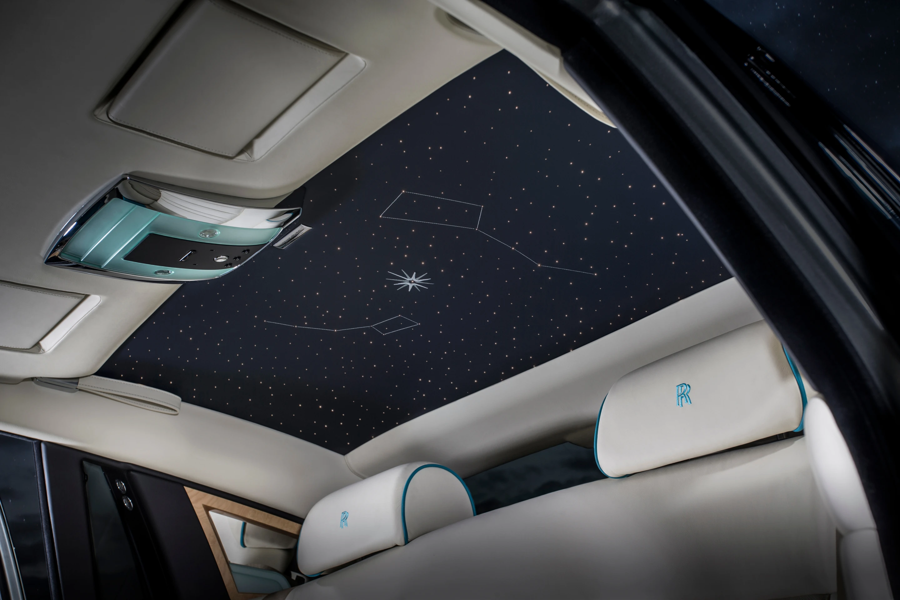 The Suhail Constellation on the skyroof