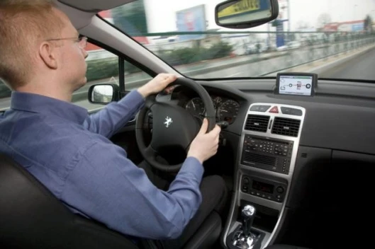 Driving the Peugeot 307 C4 Hybride HDi