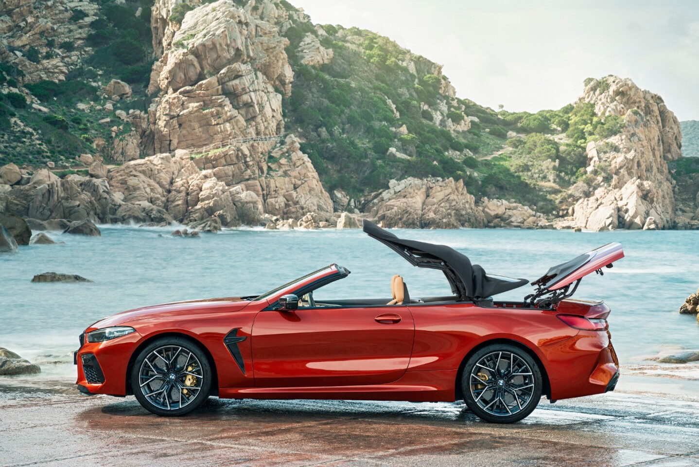 That's a 15-second fabric convertible roof