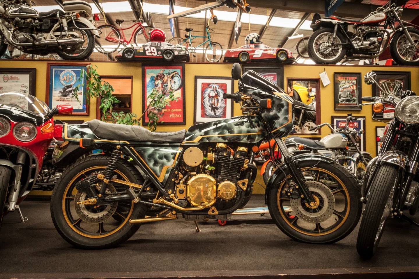 Billy Gibbons' Kawasaki Z1R custom - the fastest bike you could buy at the time