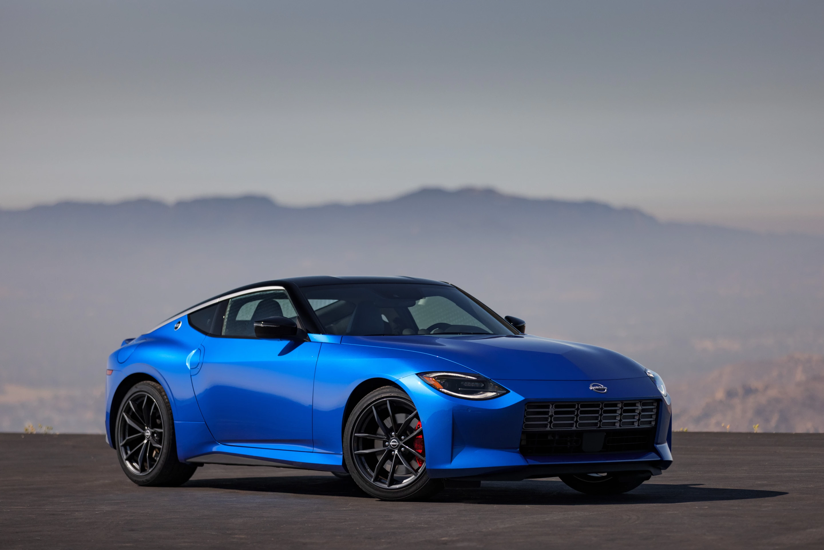 The all-new, seventh-generation 2023 Z, which drops its numerical prefix in the US for the first time, is scheduled to go on sale at Nissan dealers in the US in spring 2022
