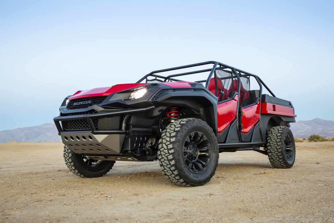 Honda Ridgeline Off Road >> Honda Smashes Together Ridgeline Pickup And Pioneer Utv Into Honda Ridgeline Off Road >> Honda Smashes Together Ridgeline Pickup And Pioneer Utv Into