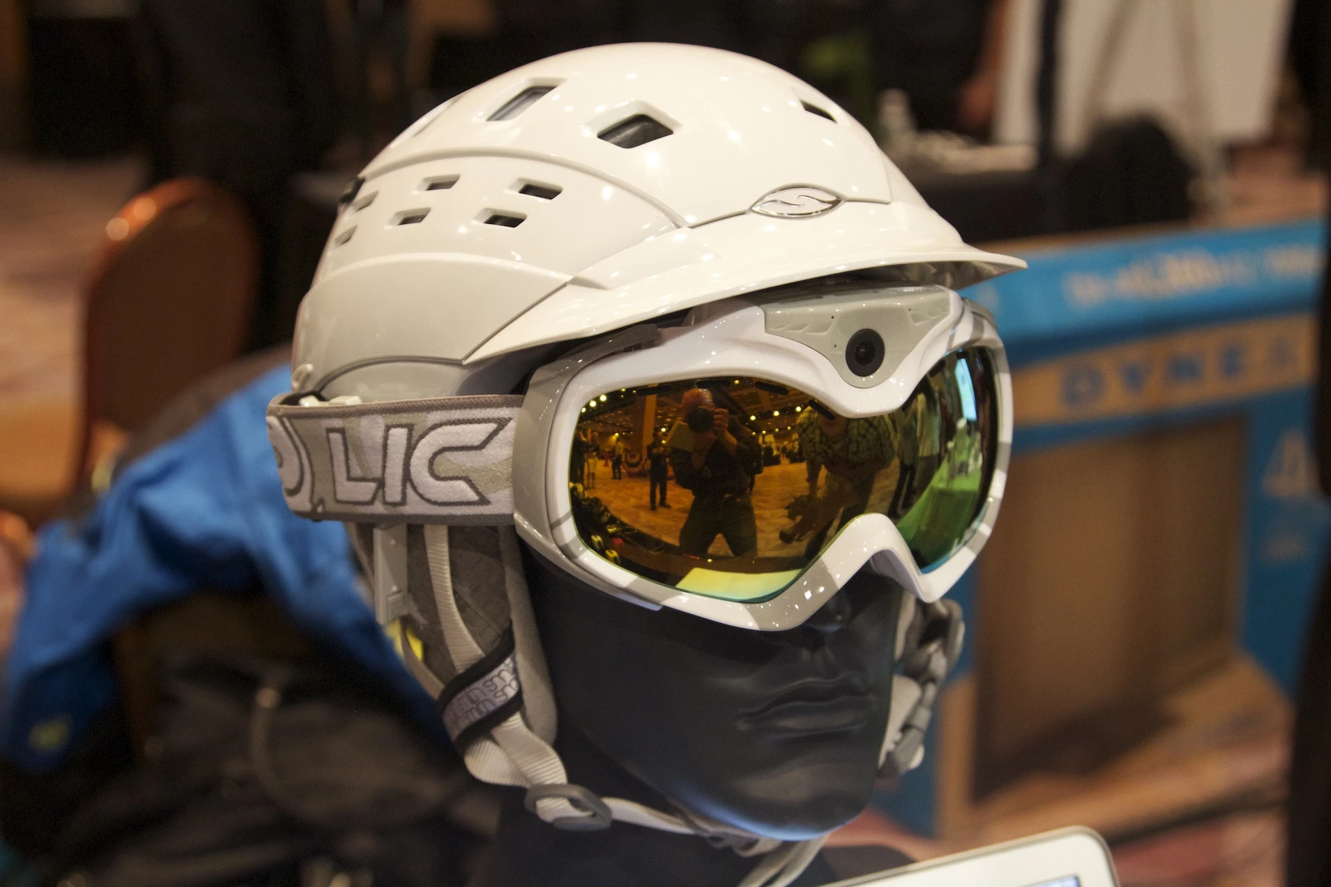 Liquid Image has revealed two new action sport goggles with built-in camera, GPS and Wi-Fi - one for snow sports and one for off-road activities (shown)