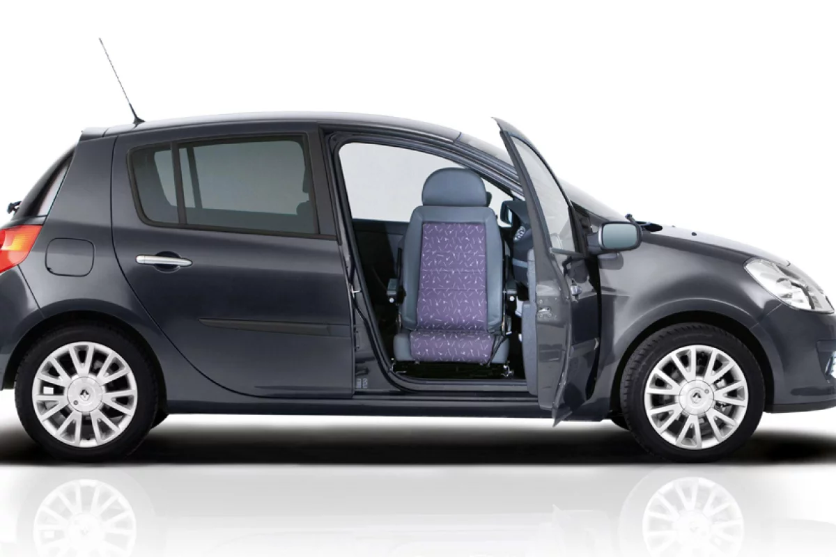 Renault will offer Europe's first original equipment swivel seat on its New Clio