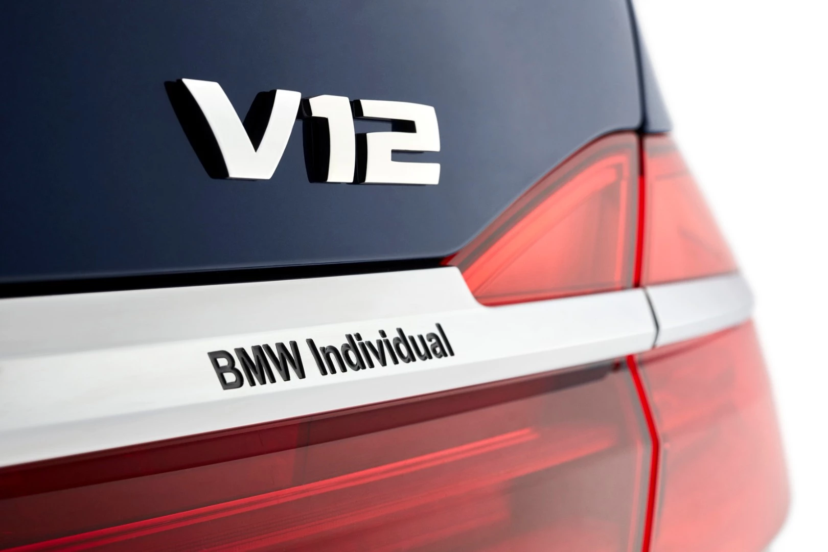 The M760Li xDrive Model V12 Excellence The Next 100 Years boasts a 6.6-l (1.5-gal), V12 engine along with BMW's TwinPower Turbo technology