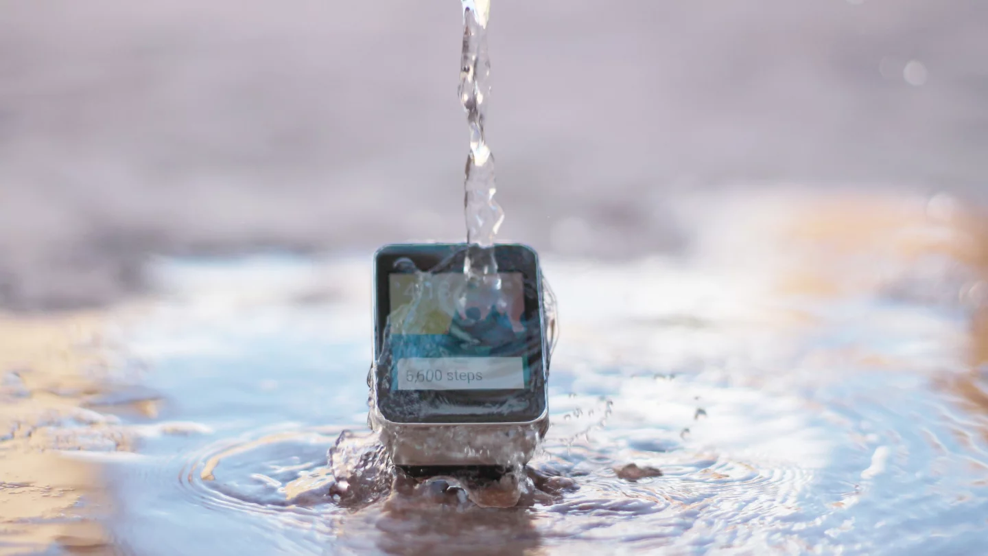 The Gear Live is IP67 water and dust resistant