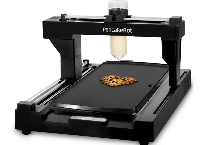 PancakeBot takes your designs and turns them into pancakes