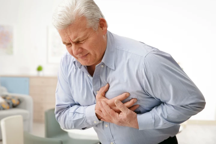 The "Hollywood heart attack" is not so true-to-life, and might be causing more harm