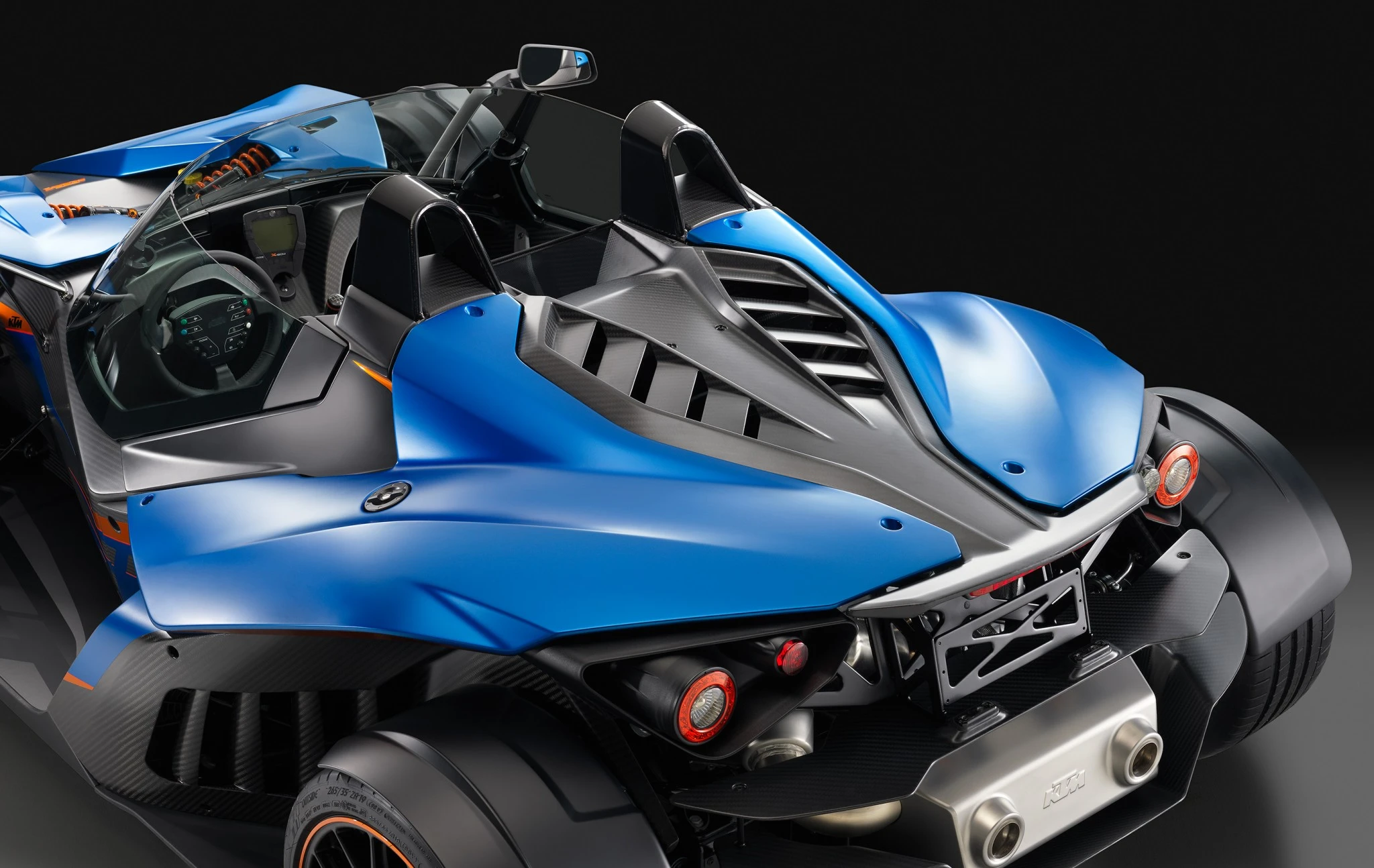 The KTM X-Bow GT outputs 210 kW (285 hp)