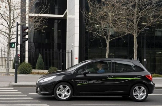 Peugeot 307 C4 Hybride HDi