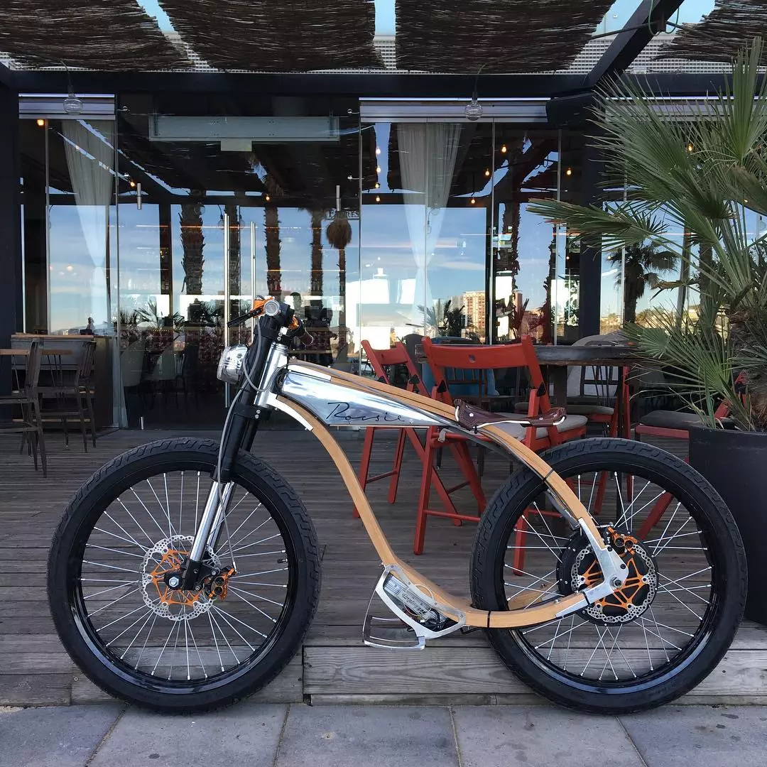 The retro-chic Rocsie motorbike