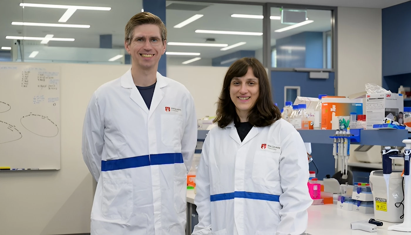 Dr Maciej Maselko and Dr Kate Tepper from Macquarie University's Applied BioSciences
