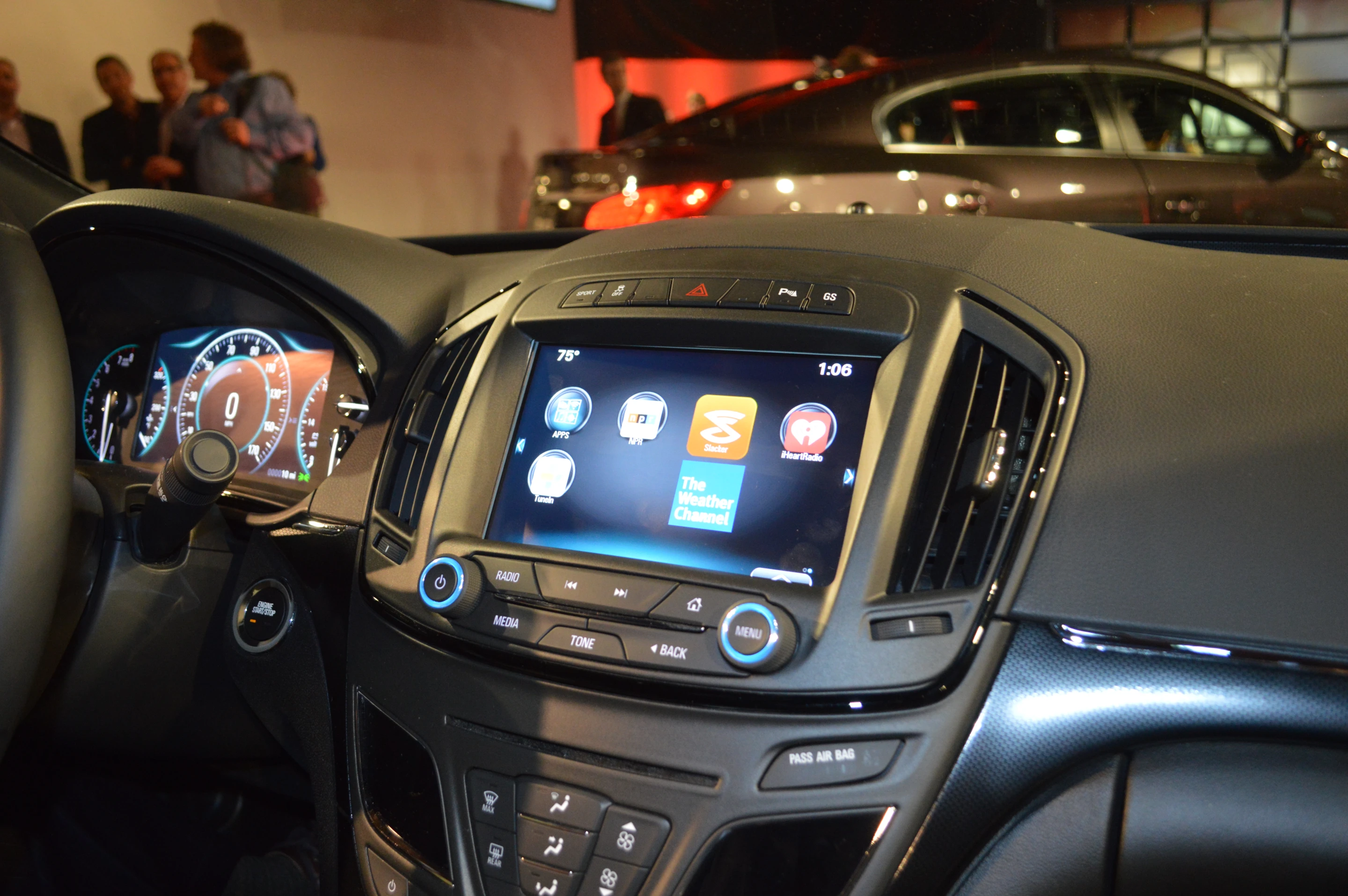 GM showcases its app framework on the new Buick