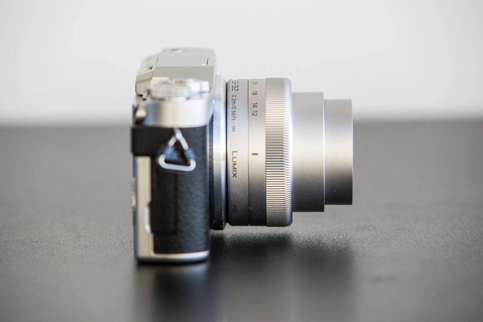 Panasonic has fitted a 16MP Micro Four Thirds CMOS sensor to the GX850