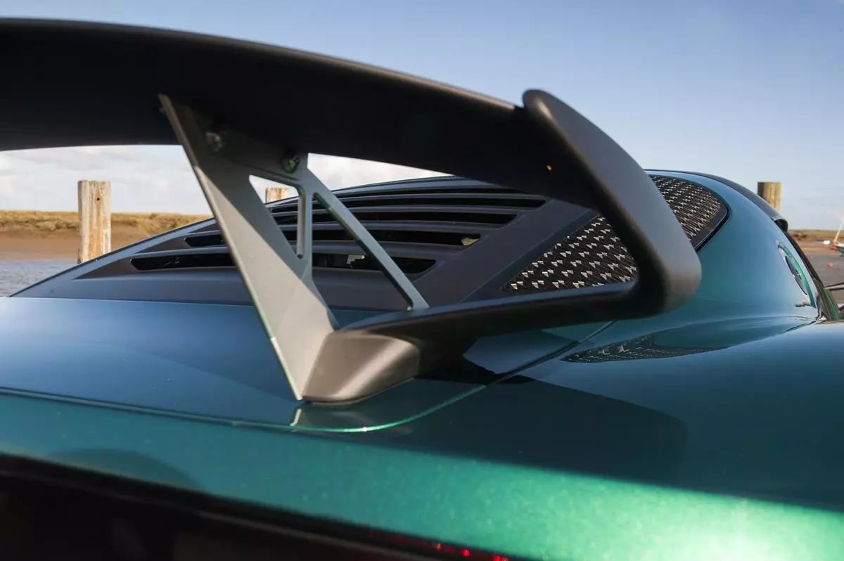 Bodywork revisions are mainly in the rear tailgate, which has had its large panel of glass removed to be replaced by a composite, louvered tailgate to both improve aerodynamics and reduce weight