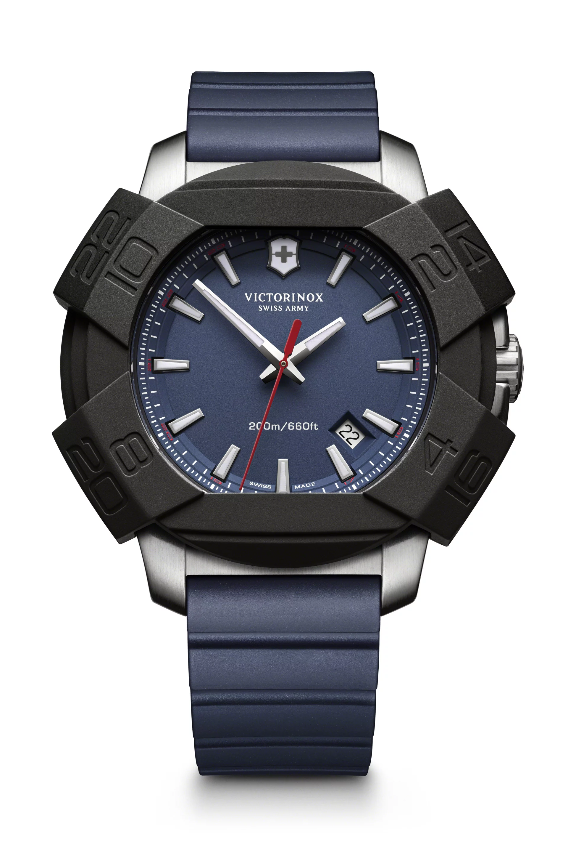 There's a scratch-resistant sapphire crystal with anti-reflective coating, under which sits a sealed single piece dial with stamped indexes