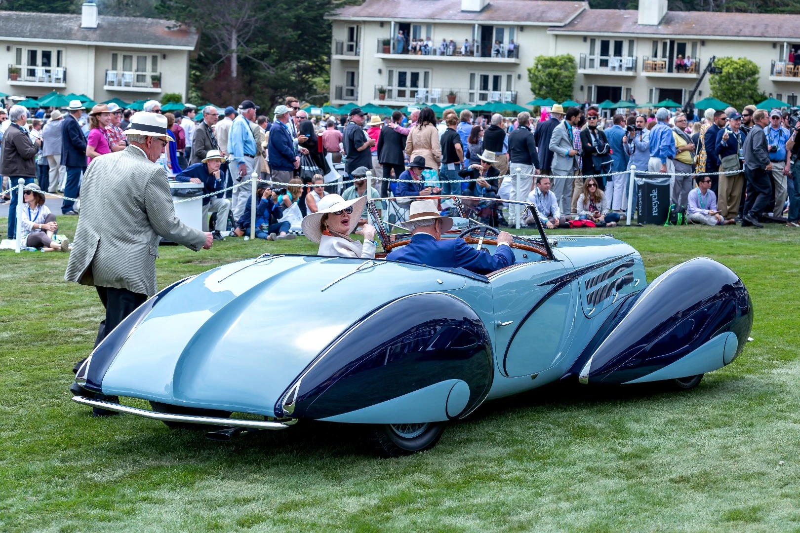 Delahayes are distinguished by their exaggerated flowing lines and bulging fender treatments