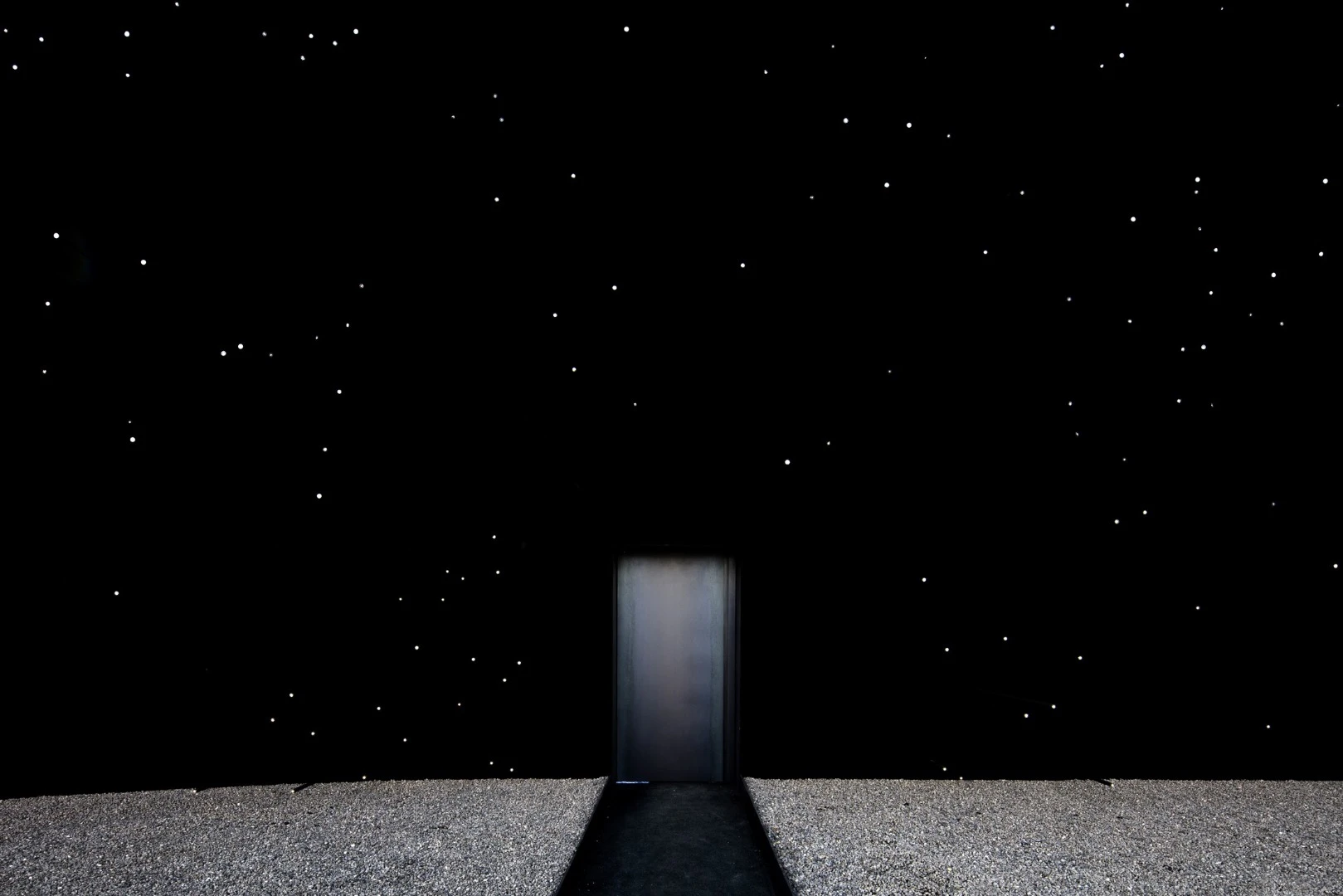 The super-black structure is covered in Vantablack VBx2 spray paint