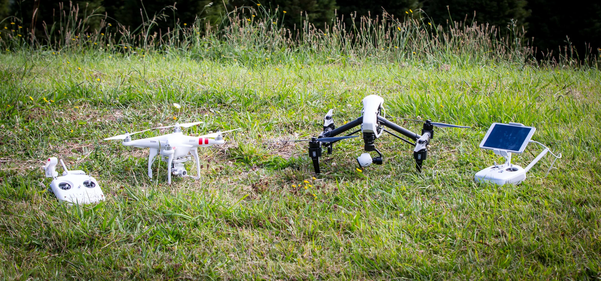 DJI Inspire 1: larger and twice as heavy as the Phantom 2 Vision+ (Photo: Noel McKeegan/Gizmag.com)