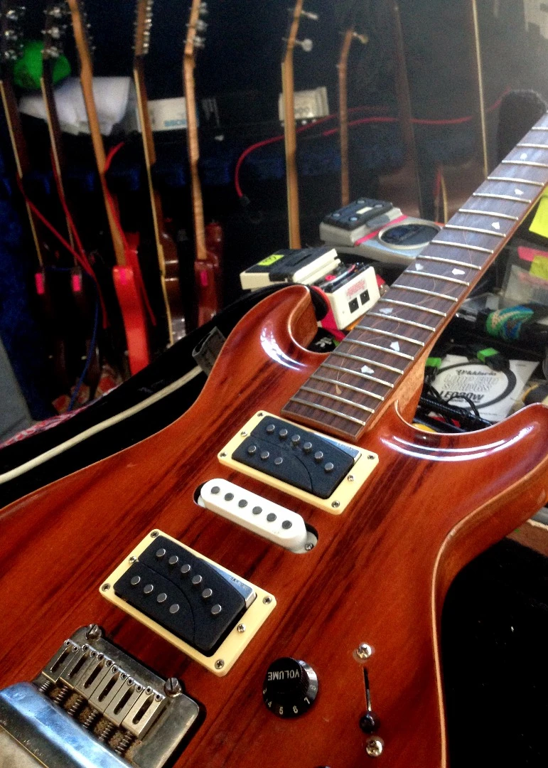 Guitarist Isaac Brock of Modest Mouse has had a Rivet 63 and a Rovet 64 installed in his guitar