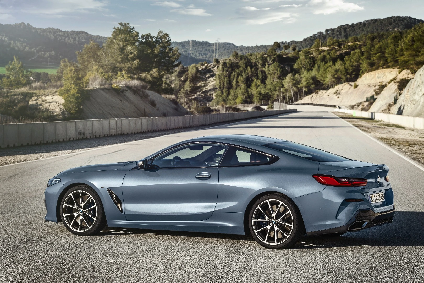 The fastback design hints at a 2+2 for the 8 Series Coupe, but there are no rear seats in this design