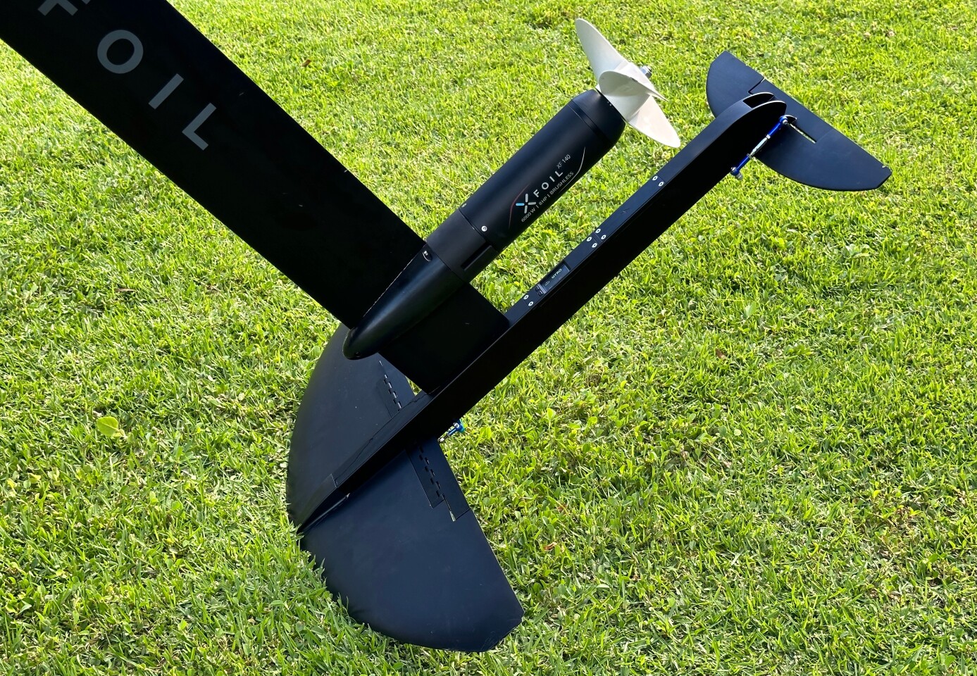 A closer look at the XFoil 2's wings and motor