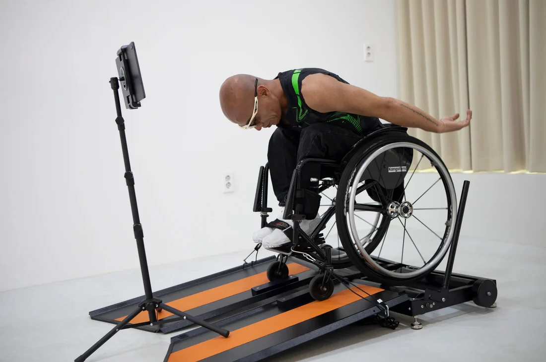 Should the user wish to add a bit of resistance to their workout, they can attach a couple of included weights to the outside ends of each set of rollers