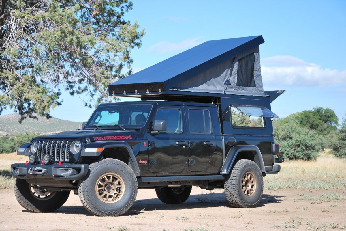 AT Overland Jeep Gladiator backcountry camper starts under ...