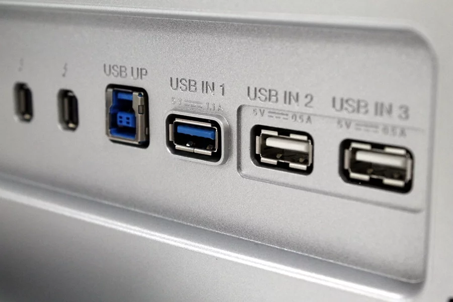 The 34UM95-P has a variety of connection ports (Photo: Stu Robarts/Gizmag)