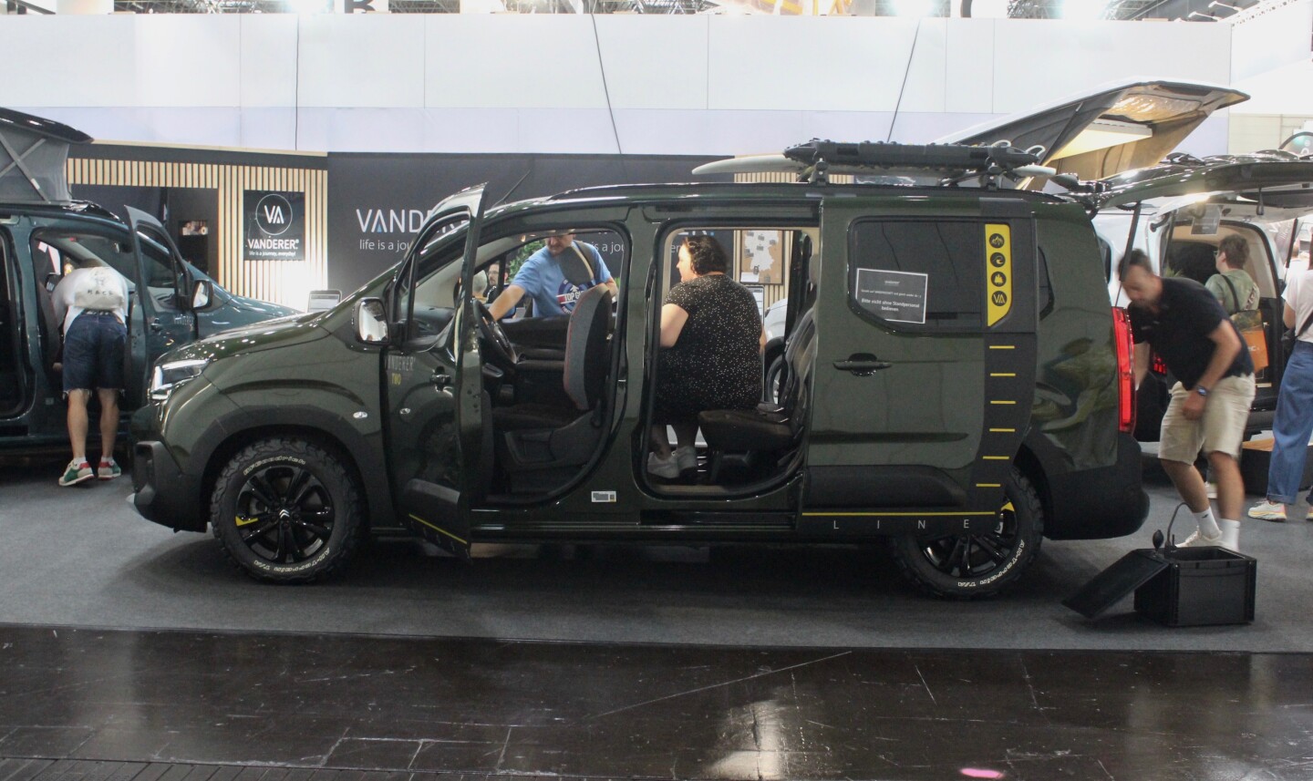 Vanderer shows a sporty Berlingo Crossline-based Two mini-camper at the Caravan Salon, along with the Boxio on the ground behind the van