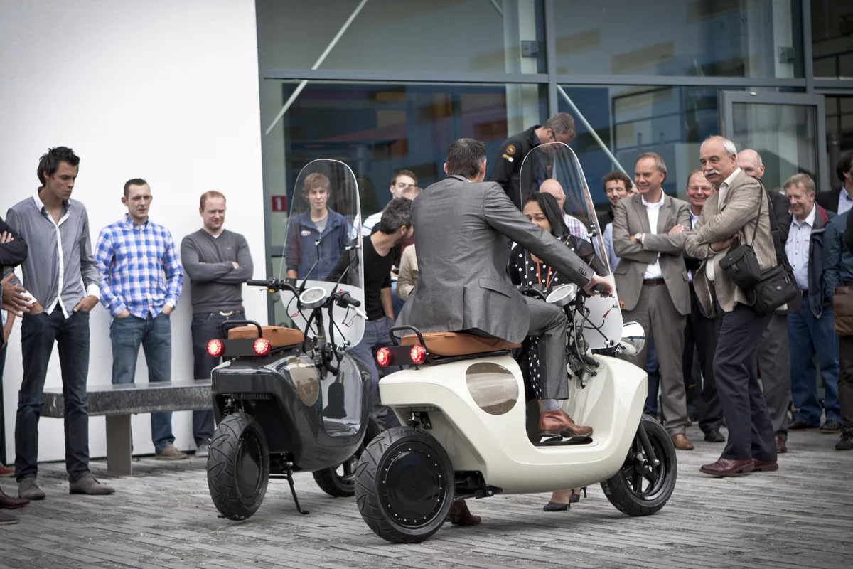The Be.e electric scooter being unveiled in Amsterdam (Photo: Waarmakers)